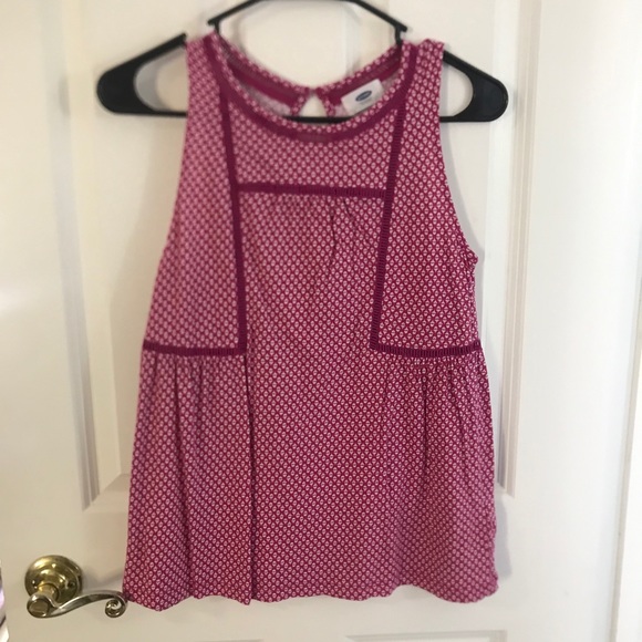 Cute Sleeveless Top - Picture 1 of 5